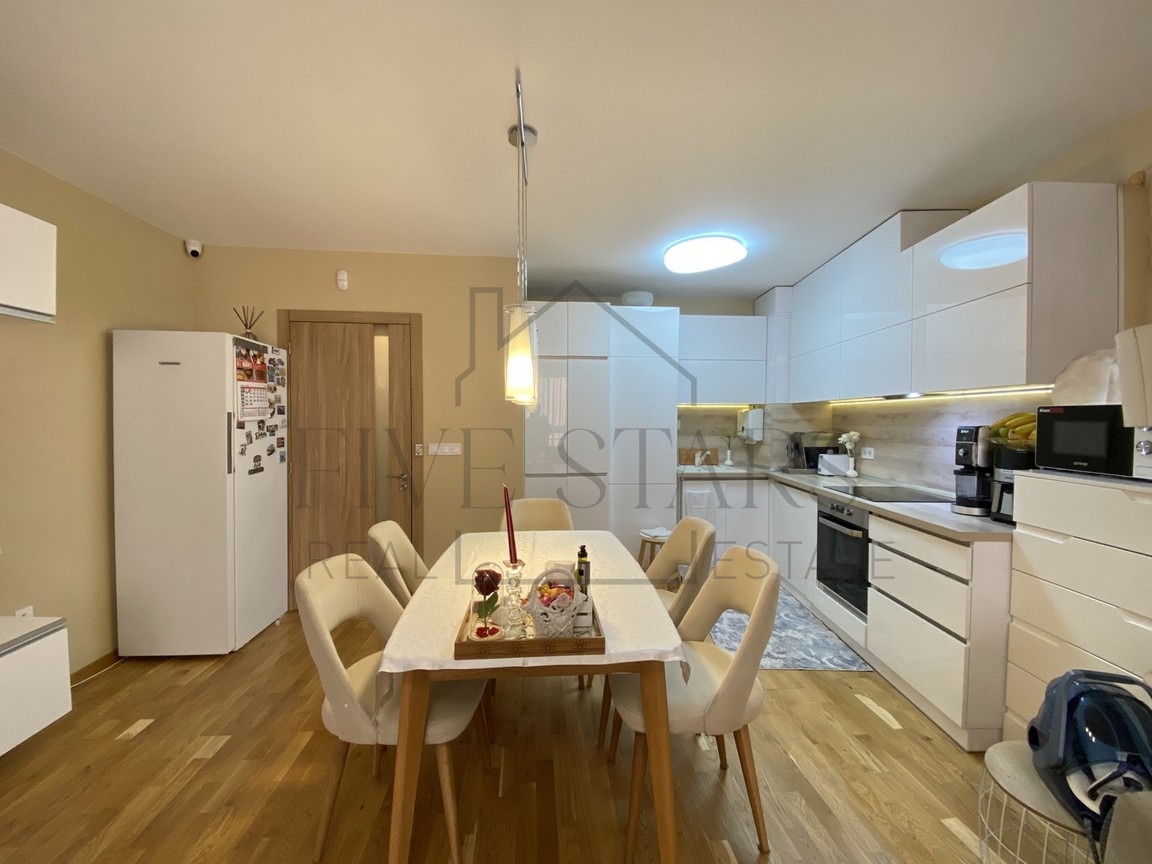 Продава 3-СТАЕН, гр. Варна, Операта