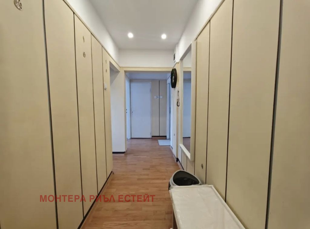 Продава 4-СТАЕН, гр. Варна, Цветен квартал, снимка 4 - Апартаменти - 53778626