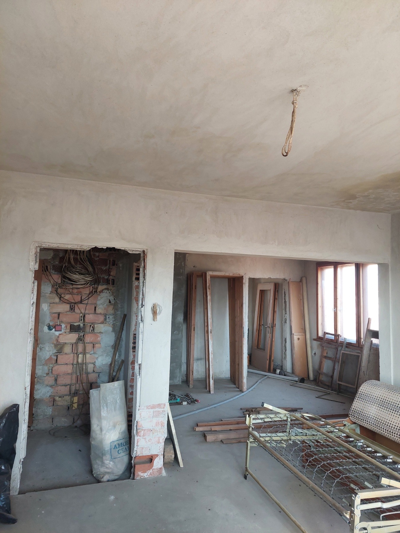 Продава МНОГОСТАЕН, гр. Левски, област Плевен, снимка 4 - Апартаменти - 53802201