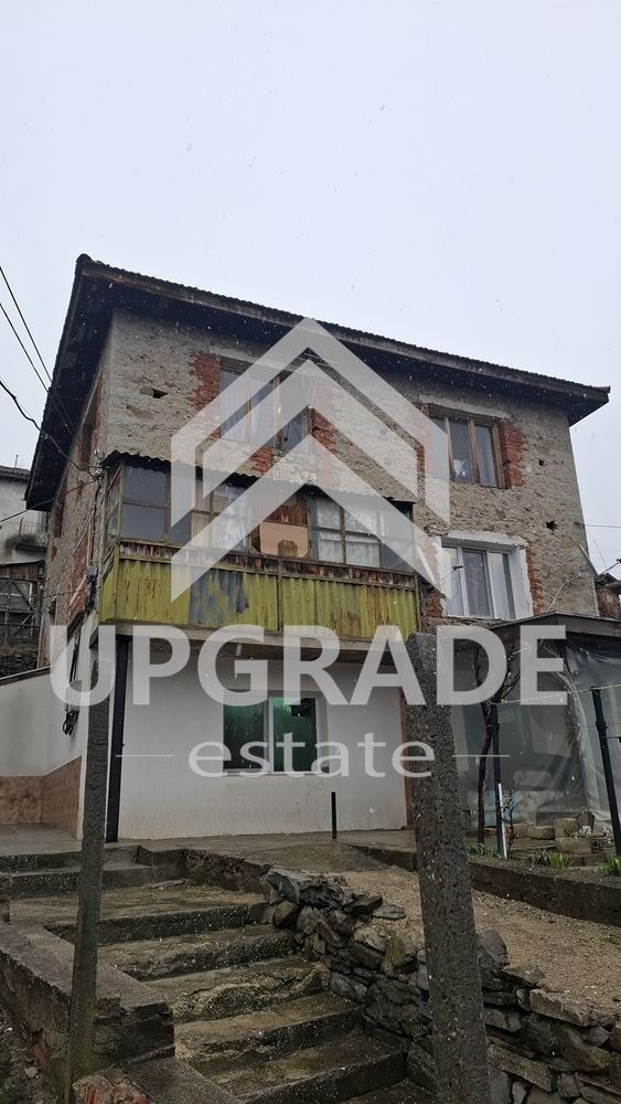 Продава ЕТАЖ ОТ КЪЩА, гр. Смолян, Горно Влахово, снимка 2 - Етаж от къща - 53593949