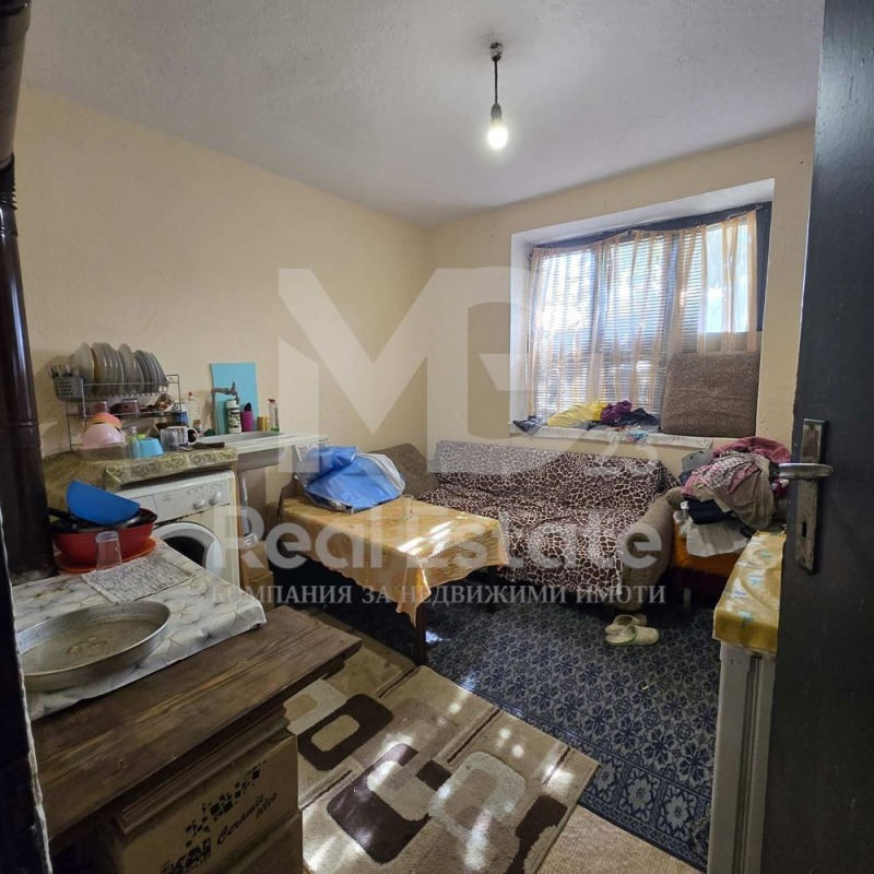 Продава КЪЩА, с. Орешец, област Пловдив, снимка 4 - Къщи - 52388945