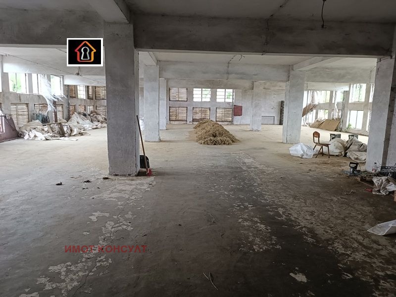 Продава СКЛАД, гр. Бяла Слатина, област Враца, снимка 5 - Складове - 54884364