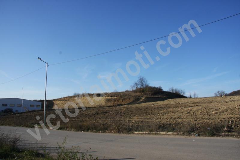 Продава  Парцел град Велико Търново , Промишлена зона - Запад , 7757 кв.м | 83015681 - изображение [2]