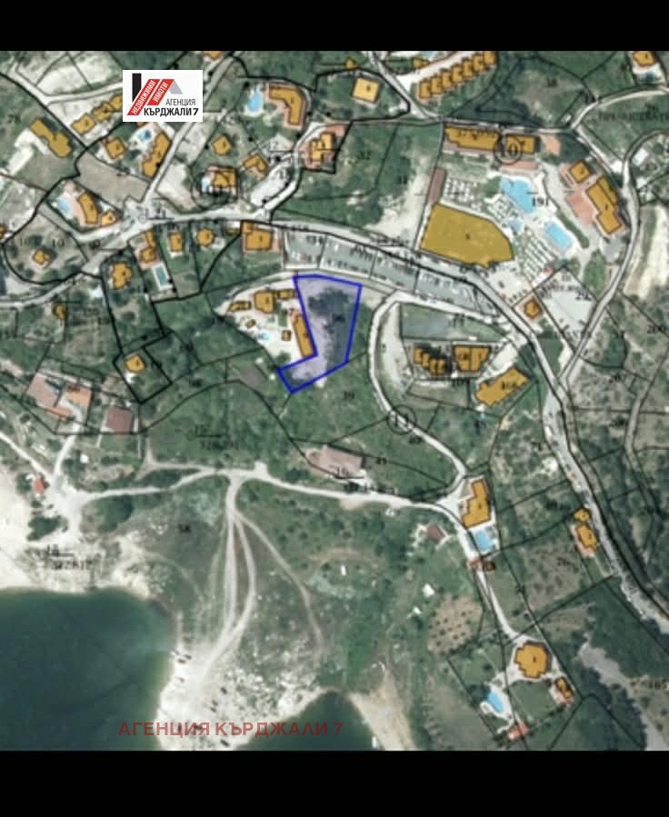 Продава ПАРЦЕЛ, с. Главатарци, област Кърджали