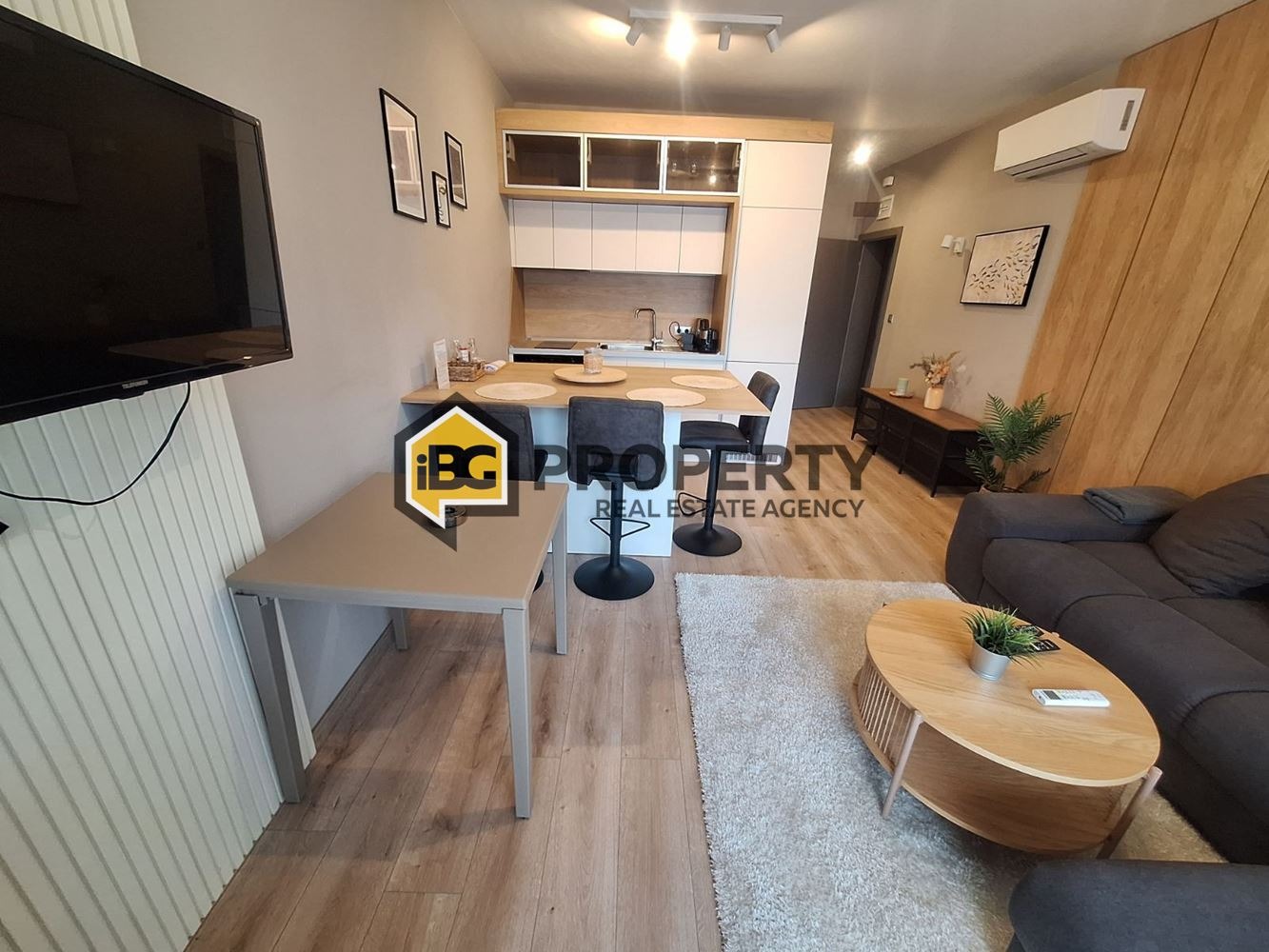 Продава 2-СТАЕН, гр. Бяла, област Варна