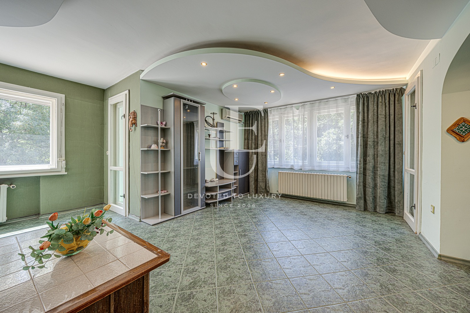 Продава 2-СТАЕН, гр. София, Хиподрума, снимка 2 - Апартаменти - 55529044