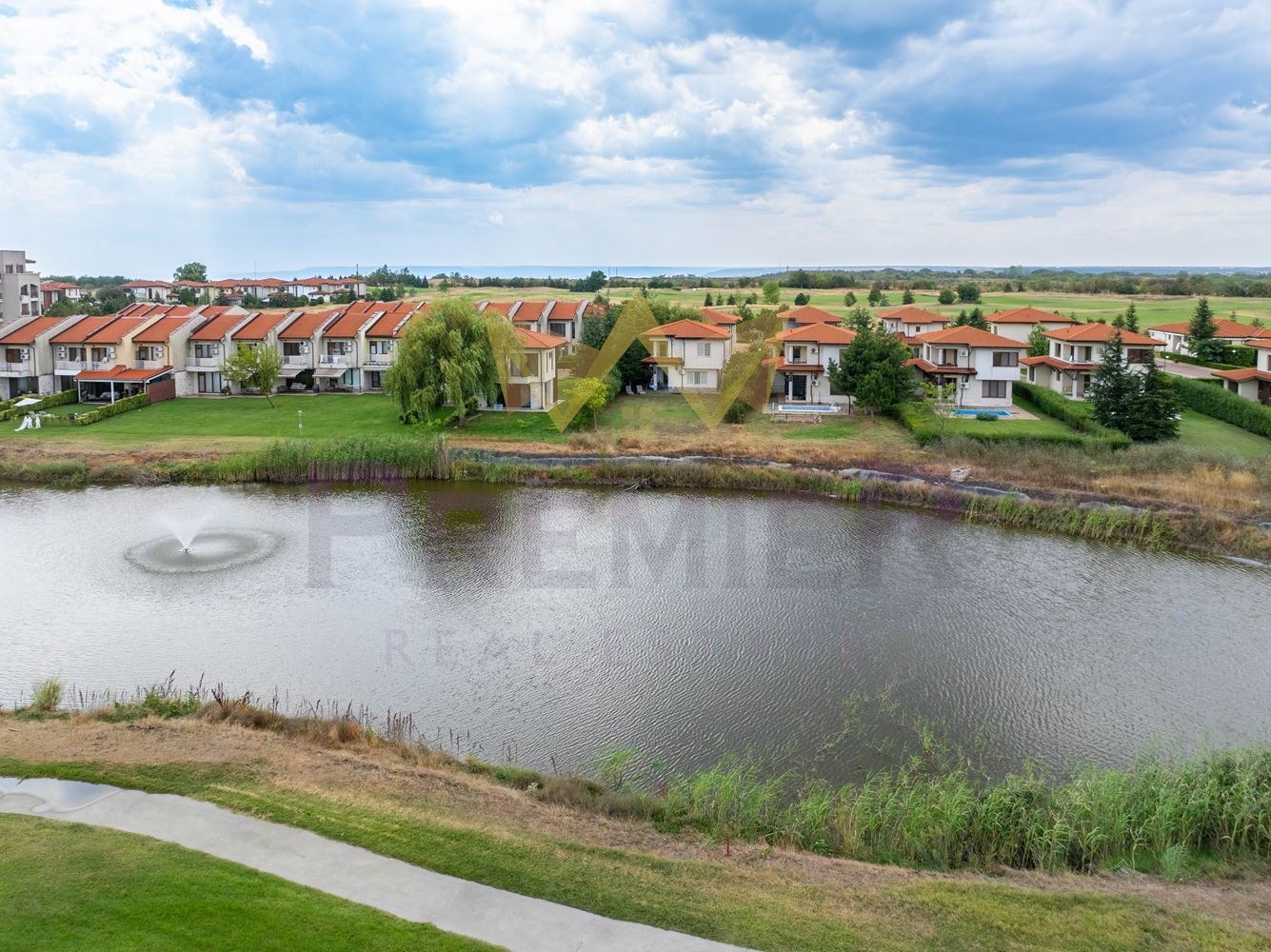 Продава КЪЩА, гр. Балчик, област Добрич, снимка 7 - Къщи - 54148301