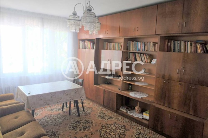 Продава МНОГОСТАЕН в град Разград, Варош - 137 кв.м / 187 000 € » 365 740.21 лв., АДРЕС