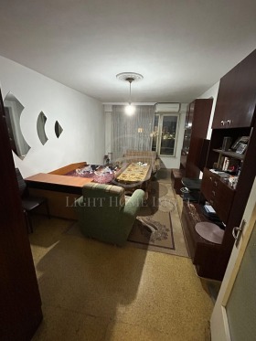 2 Schlafzimmer Izgrew, Plowdiw