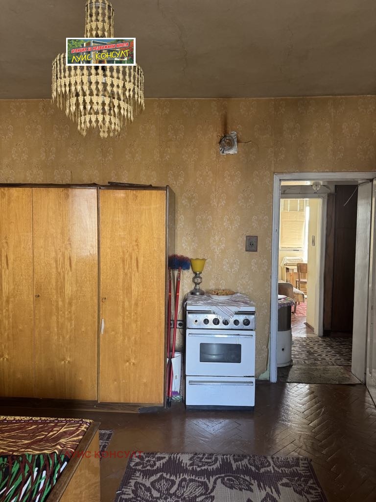 Продава 2-СТАЕН, гр. Монтана, Широк център, снимка 4 - Апартаменти - 51693711