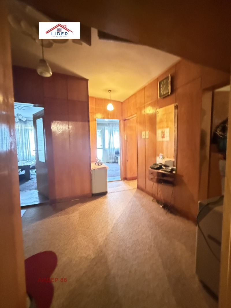 Eladó  2 hálószobás Pleven , 9-ti kvartal , 100 négyzetméter | 43136713 - kép [2]