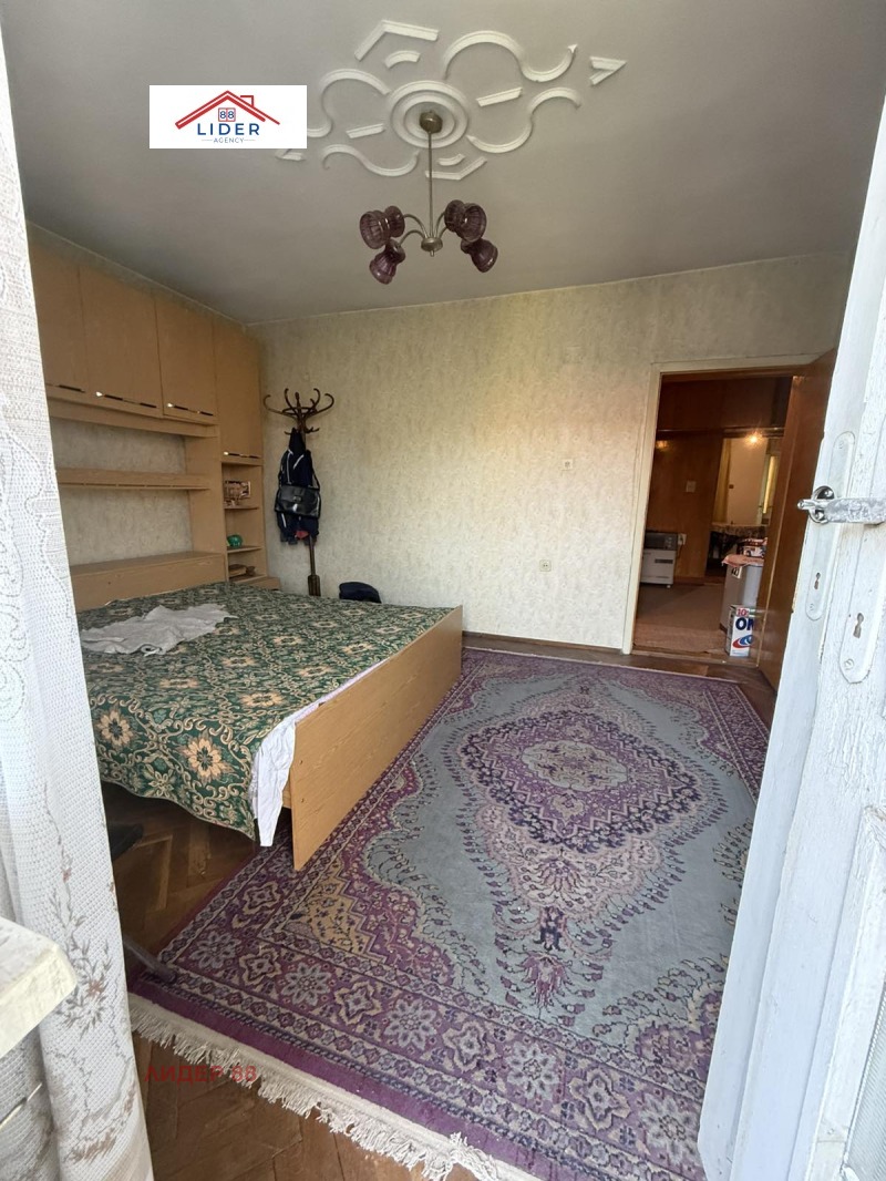 Eladó  2 hálószobás Pleven , 9-ti kvartal , 100 négyzetméter | 43136713 - kép [8]