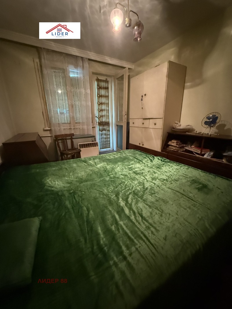 Eladó  2 hálószobás Pleven , 9-ti kvartal , 100 négyzetméter | 43136713 - kép [12]