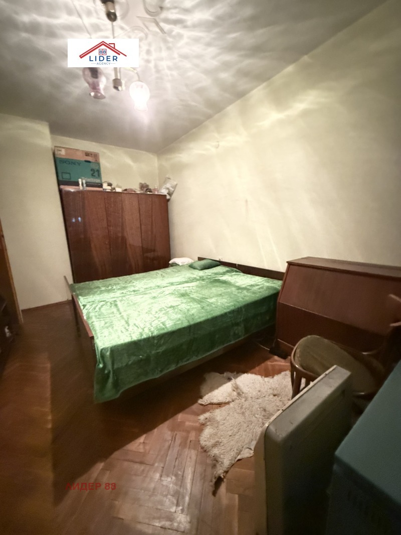 Eladó  2 hálószobás Pleven , 9-ti kvartal , 100 négyzetméter | 43136713 - kép [13]