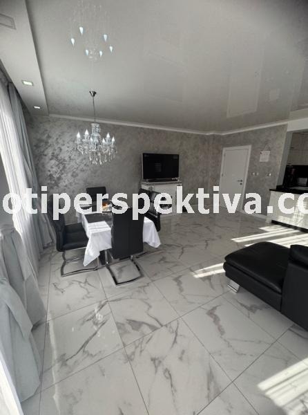 À venda  Mais de 3 quartos Plovdiv , Kiutchuk Parij , 179 m² | 54122279 - imagem [2]