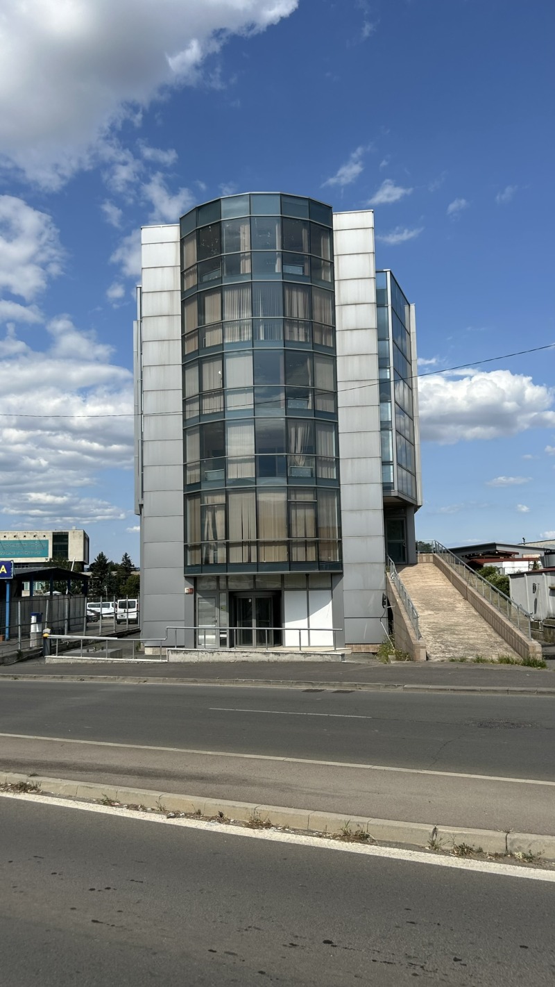 For Sale  Office Sofia , 7-mi 11-ti kilometar , 2693 sq.m | 38752122