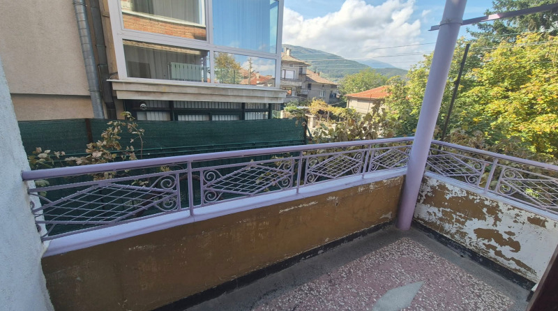 Продава ЕТАЖ ОТ КЪЩА, гр. Асеновград, област Пловдив, снимка 2 - Етаж от къща - 53009925