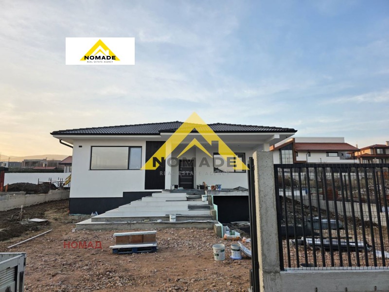 Продава КЪЩА, с. Белащица, област Пловдив