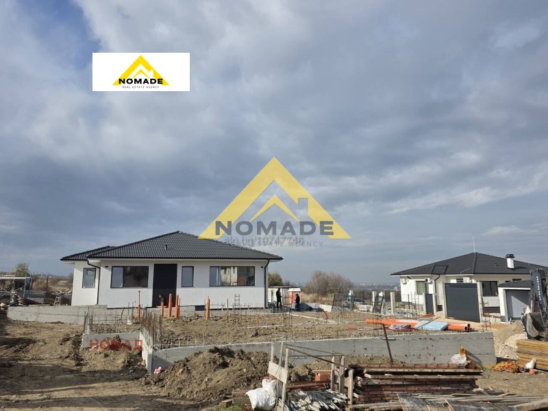 Продава КЪЩА, с. Белащица, област Пловдив, снимка 6 - Къщи - 52845979