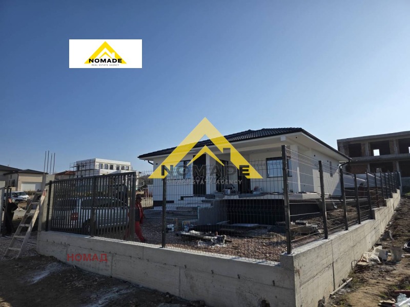 Продава КЪЩА, с. Белащица, област Пловдив, снимка 7 - Къщи - 52845979