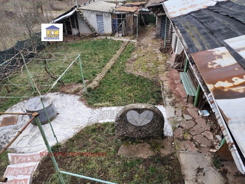 Продава КЪЩА, с. Селищен дол, област Перник, снимка 10 - Къщи - 53214077