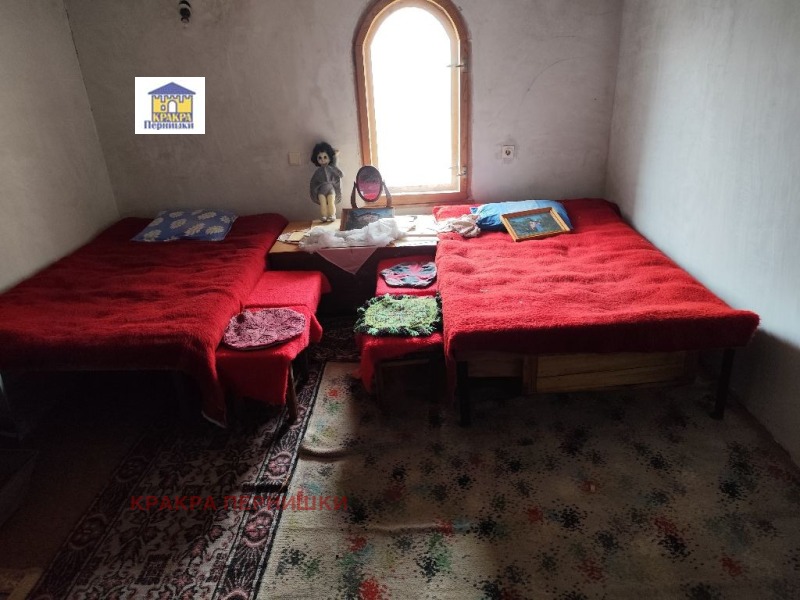Продава КЪЩА, с. Селищен дол, област Перник, снимка 15 - Къщи - 53214077