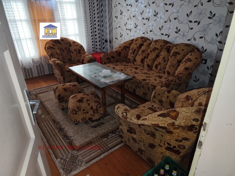 Продава КЪЩА, с. Селищен дол, област Перник, снимка 8 - Къщи - 53214077