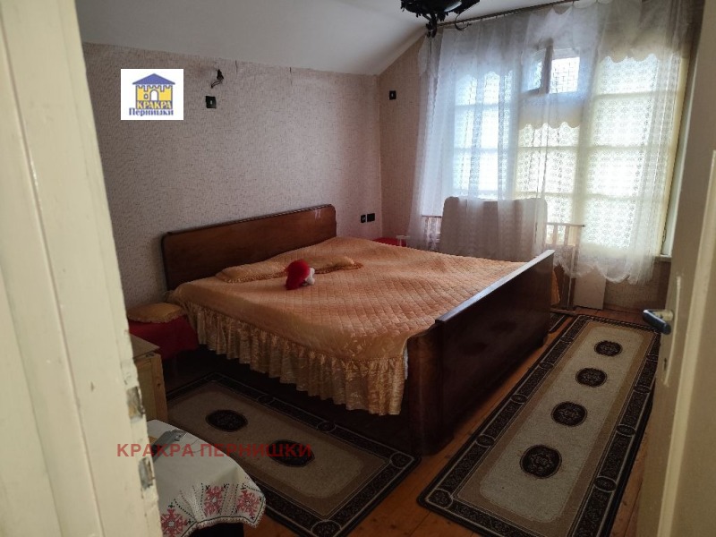 Продава КЪЩА, с. Селищен дол, област Перник, снимка 7 - Къщи - 53214077