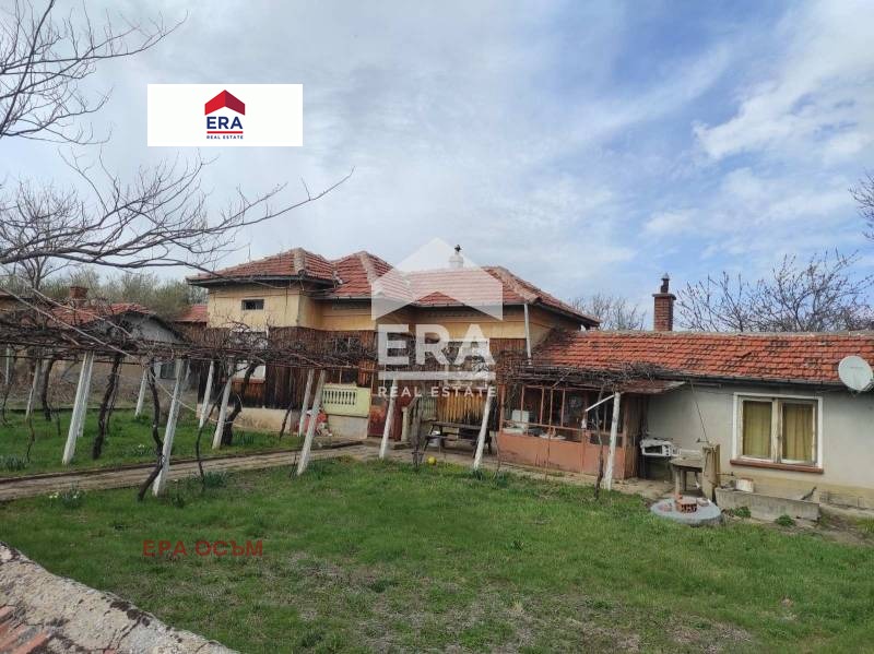 Продава ВИЛА, с. Владиня, област Ловеч, снимка 2 - Вили - 52811233