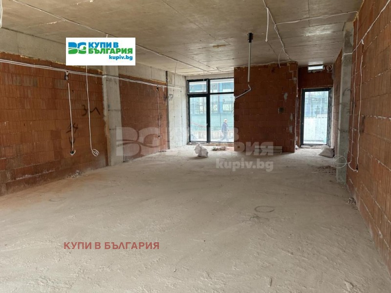 Продава  Магазин град Варна , Възраждане 2 , 98 кв.м | 93886015 - изображение [2]