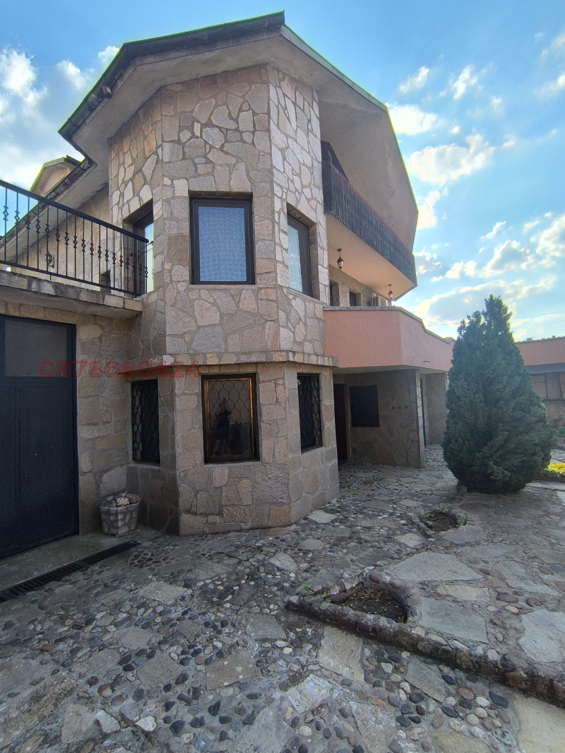 Продава КЪЩА, гр. Харманли, област Хасково, снимка 2 - Къщи - 52976170