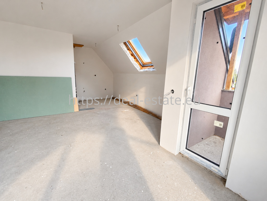 Продава 3-СТАЕН, гр. Благоевград, Струмско, снимка 2 - Апартаменти - 56528715