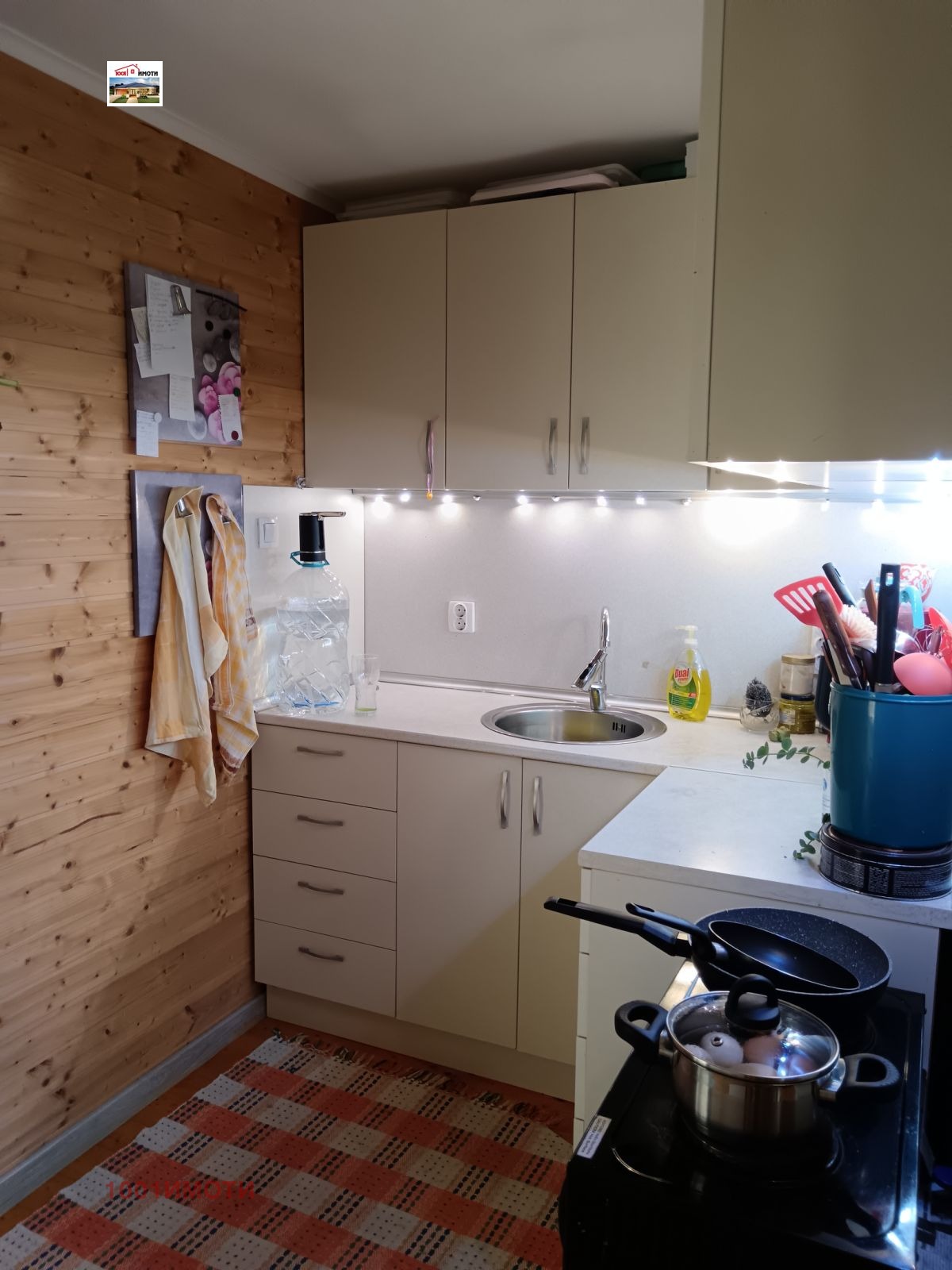 Продава КЪЩА, с. Хаджи Димитър, област Добрич, снимка 3 - Къщи - 54341970