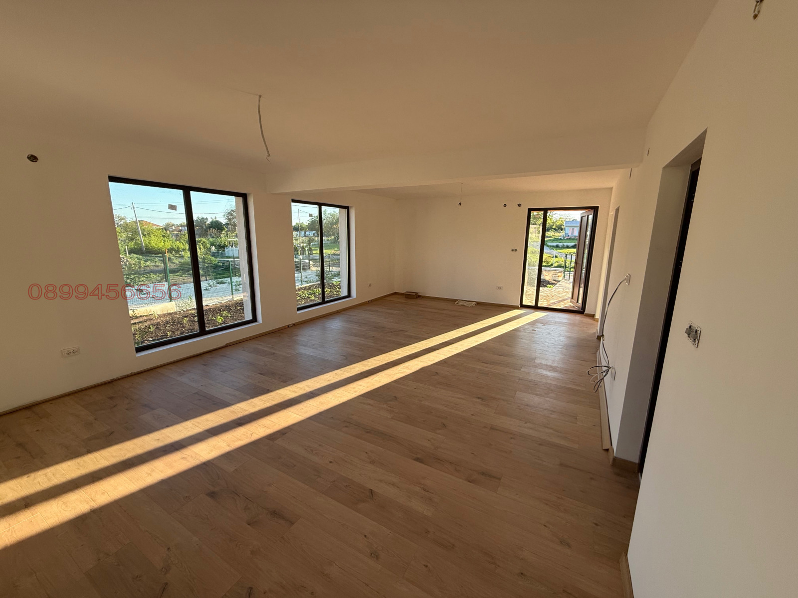 Продава КЪЩА, с. Езерец, област Добрич, снимка 4 - Къщи - 54618706