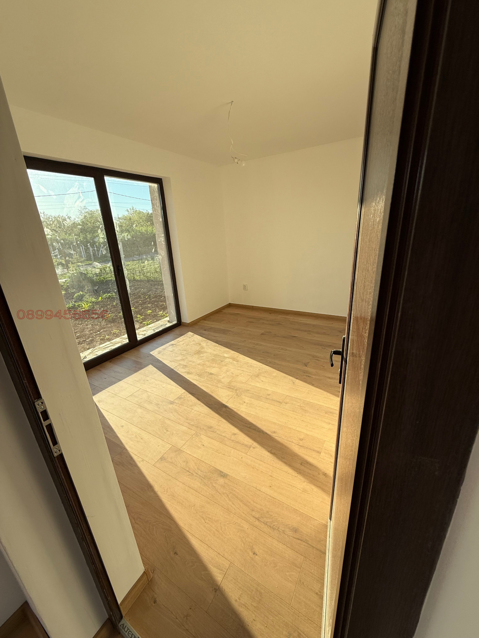 Продава КЪЩА, с. Езерец, област Добрич, снимка 6 - Къщи - 54618706