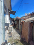Продава КЪЩА, гр. Добрич, Център, снимка 2