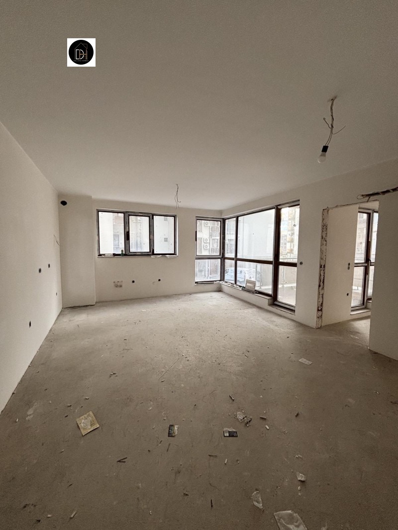 Продава 3-СТАЕН, гр. Пловдив, Южен, снимка 2 - Апартаменти - 52734627