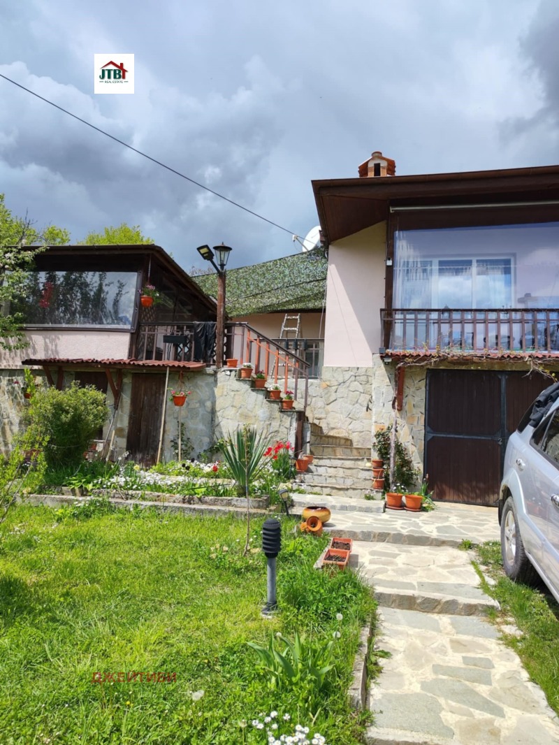 Продава КЪЩА, с. Негушево, област София област