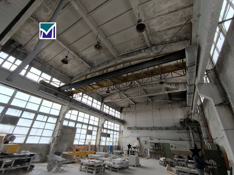 Продава ПРОМ. ПОМЕЩЕНИЕ в град Враца, Промишлена зона - Изток - 721 кв.м / 250 000 € » 488 957.50 лв., МОНОГРАМ-ИНДУСТРИАЛНИ И ЛОГИСТИЧНИ ИМОТИ