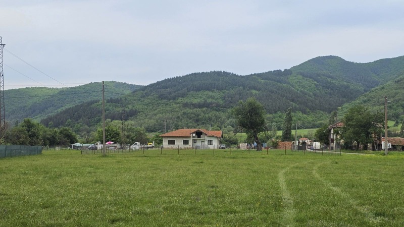 Продава ПАРЦЕЛ в област София, гр. Правец - 1453 кв.м / 85 000 € » 166 245.55 лв., НОВА СОФИЯ