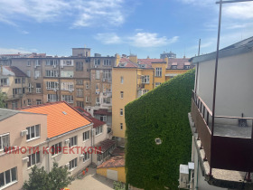 3 slaapkamers Tsentar, Sofia 9