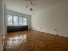3 slaapkamers Tsentar, Sofia 3