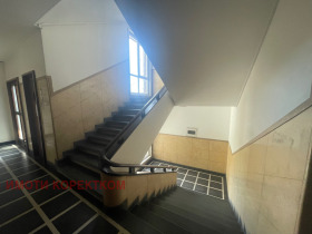 3 slaapkamers Tsentar, Sofia 15