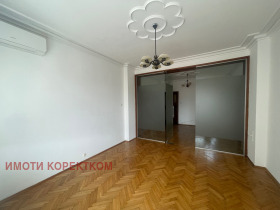 3 slaapkamers Tsentar, Sofia 13