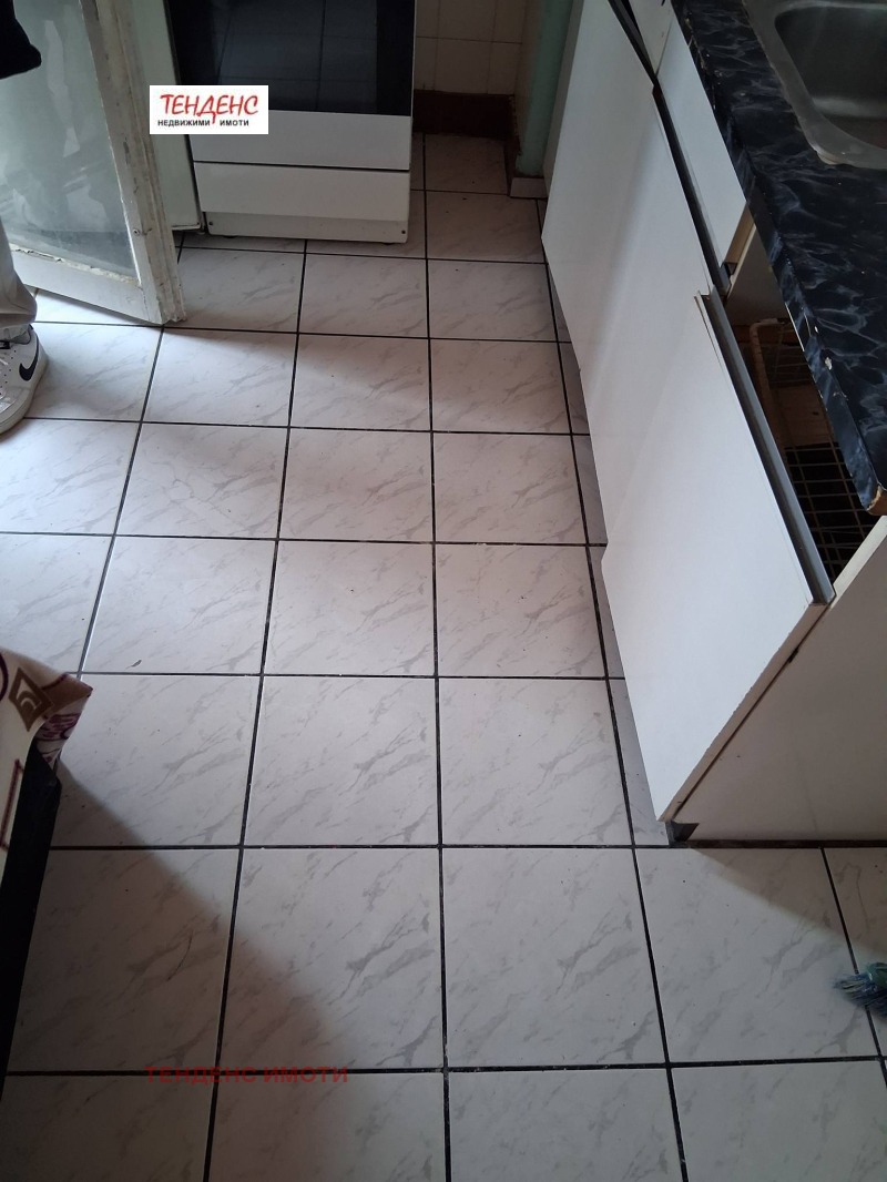 Продава 2-СТАЕН, гр. Кърджали, Възрожденци, снимка 2 - Апартаменти - 53184679