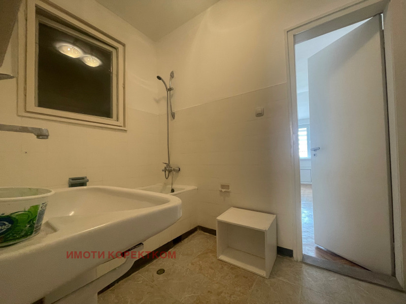 Продава  4-стаен град София , Център , 160 кв.м | 29073757 - изображение [12]