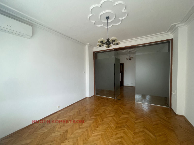 Продава  4-стаен град София , Център , 160 кв.м | 29073757 - изображение [13]