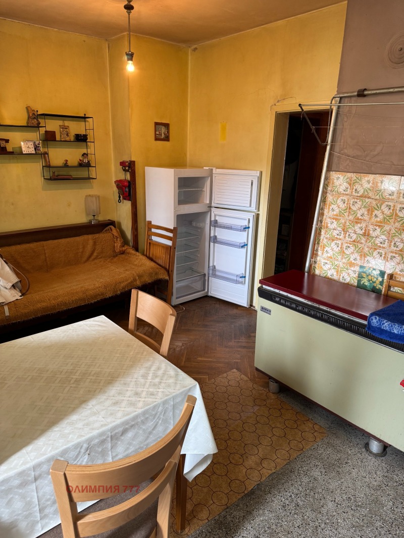 De vânzare  3 dormitoare Pleven , Șiroc țentâr , 101 mp | 26211694 - imagine [12]