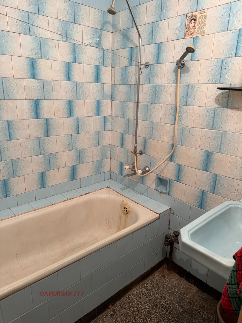 De vânzare  3 dormitoare Pleven , Șiroc țentâr , 101 mp | 26211694 - imagine [9]