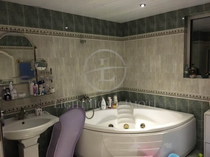 Myytävänä  Pienhuoneisto Plovdiv , Karšijaka , 220 neliömetriä | 76679731 - kuva [3]